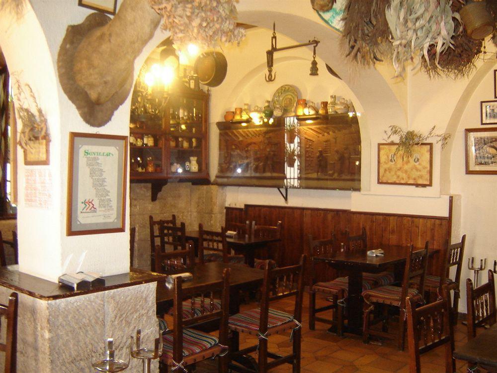 Casual Don Juan Tenorio Seville